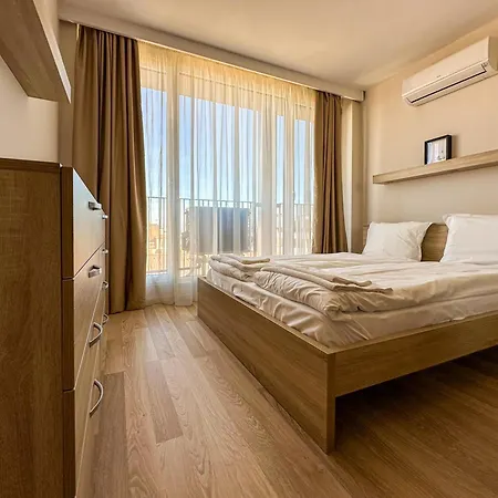 Quiet & Comfortable Urban Retreat Apartmán