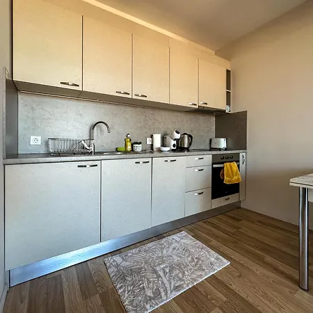 Quiet & Comfortable Urban Retreat By Flat Manаger *