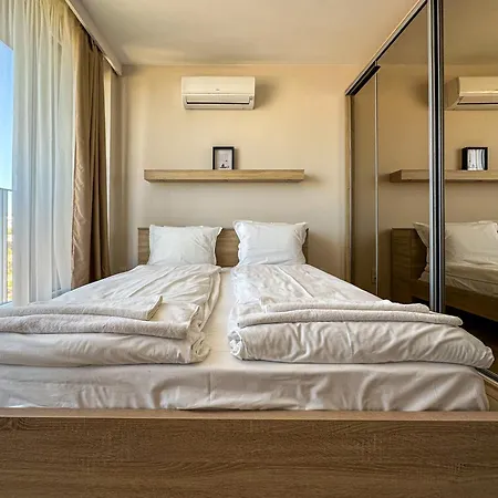 Quiet & Comfortable Urban Retreat By Flat Manаger *